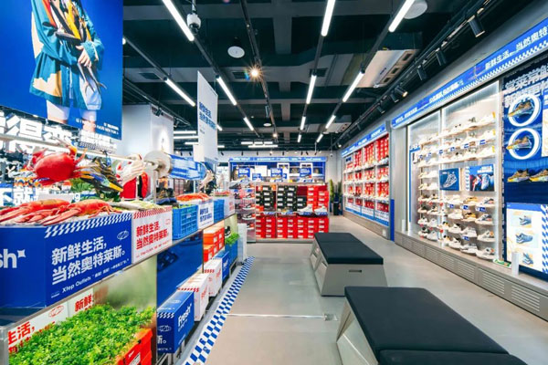 特步長沙西羅亞旗艦店，一站式場景化購物盛宴