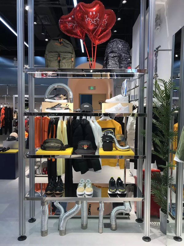 Cabbeen Love卡賓童裝海棠灣店潮酷開幕