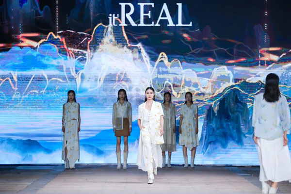 瑞爾東方國際時尚周秀場直擊